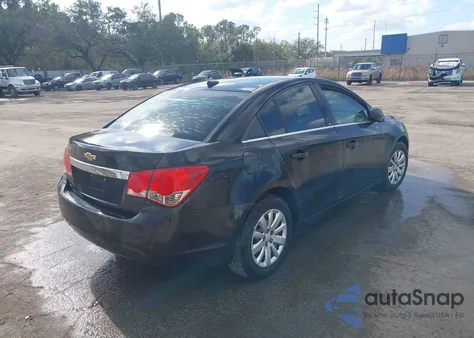 2011 Chevrolet Cruze Ls z USA, uszkodzony, nr VIN 1G1PD5SHXB7170565